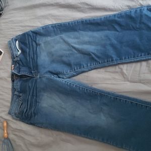 Angel kiss ankle skinny jeggings